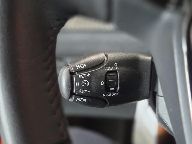 Peugeot 2008 1.2 Blue Lease Active 100 | Airco | Apple Carplay/Android Auto | Navigatie | Parkeersensoren