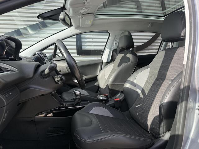 Peugeot 2008 1.2 PureTech Blue Lion 2e Eigenaar|Pano|Stoelverw|D-riem vv in 2024|Carplay|Camera|Cruise|Clima|PDC|APK tot 02-2027