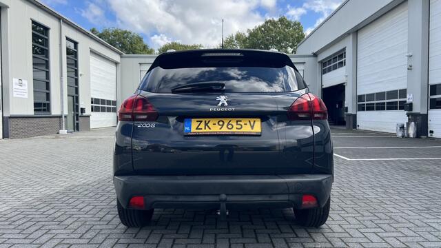 Peugeot 2008 1.2 PureT. Signature