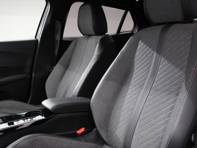 Peugeot 2008 1.2 Hybrid 145 pk Automaat Allure Navigatie Apple Carplay/Android Auto Climate Control Dab Led Parkeer sensoren Cruise Control