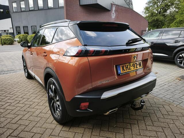 Peugeot 2008 1.2 PureTech GT-Line Led Navi-Carplay Stoelverwarming 3D-Cockpit Trekhaak
