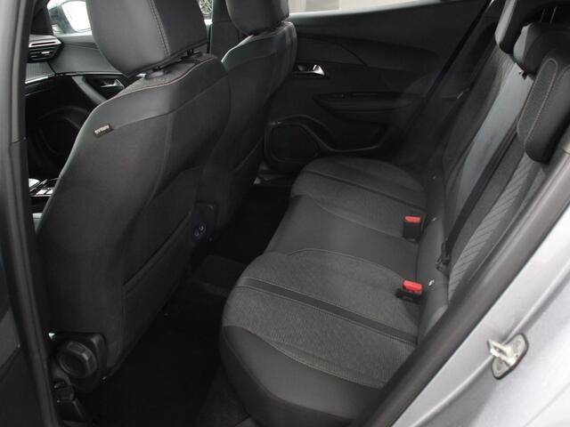 Peugeot 2008 1.2 Hybrid 145pk Automaat Allure Navigatie Apple Carplay/Android Auto Climate Control Dab Led Parkeer sensoren Cruise Control Stoelverwarming