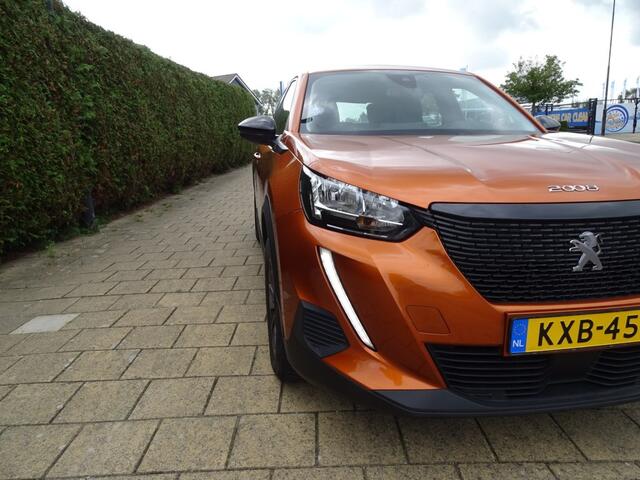 Peugeot 2008 1.2 Active Pack 131Pk-navigatie-Media app-Led-Cruise-Pdc-Usb-Blth