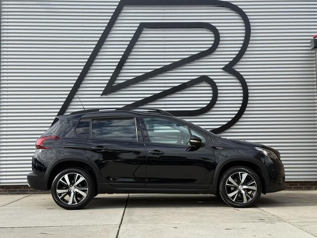 Peugeot 2008 1.2 PureTech GT-line Navi|Pano|Trekhaak|Camera|Carplay|Cruise|Clima|PDC|Stoelverwarming|Nieuwe APK bij aflevering