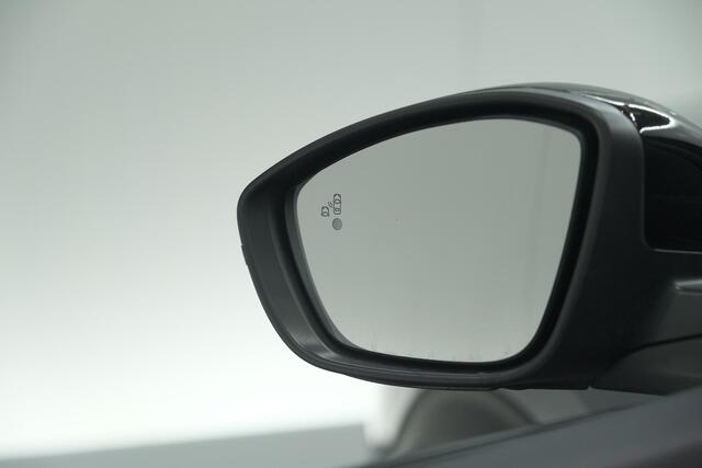 Peugeot 2008 1.2 Hybrid 136 GT | 360 Camera | Adaptieve Cruise Control | Navigatie | Dodehoekdetectie