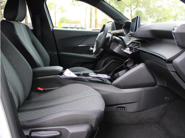 Peugeot 2008 1.2 Hybrid 145 Allure | Navi / Camera / Climate