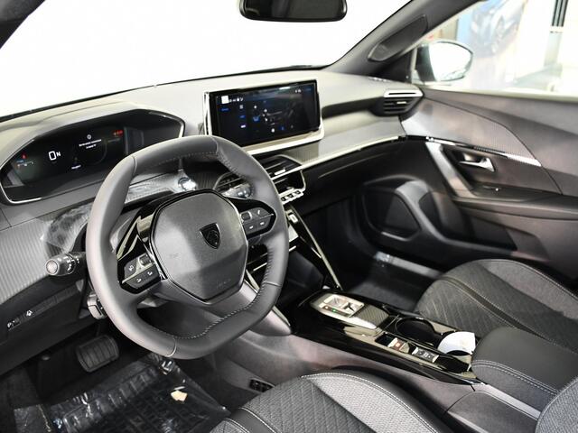 Peugeot 2008 1.2 Hybrid 145 GT .