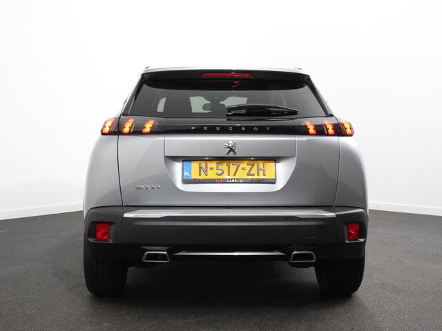 Peugeot 2008 1.2 PureTech Allure Navigatie Cruise control Lichtmetalen velgen Climate control Parkeersensor achter Apple Carplay/ Android auto Camera