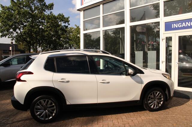 Peugeot 2008 1.2 PureTech Allure