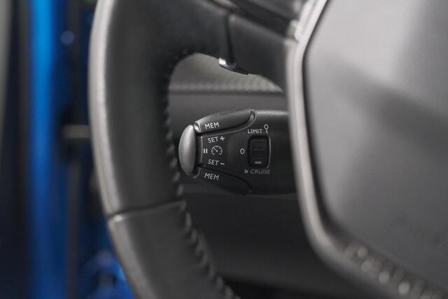 Peugeot 2008 PureTech 130 EAT8 Allure | Camera | Navigatie | Apple Carplay | Parkeersensoren