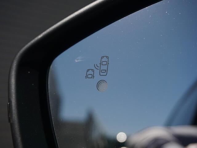Peugeot 2008 1.2 Hybrid 145 GT 360 Camera
