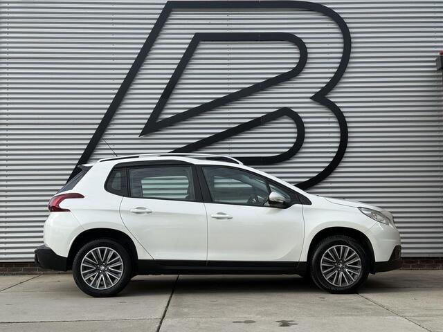 Peugeot 2008 1.2 PureTech Blue Lion 2e Eigenaar|Pano|Navi|Carplay|Trekhaak|Airco|Cruise|PDC|Elek ramen|N.A.P|APK tot 03-2027