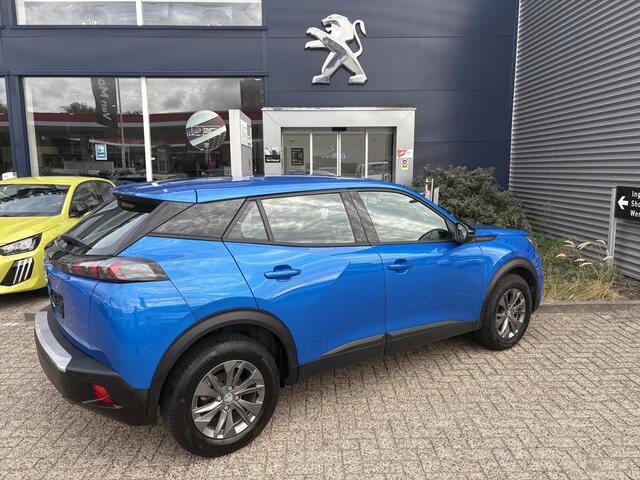 Peugeot 2008 1.2 PureTech Active Pack | Climate Control | Camera achter | Lichtmetalen velgen | Apple Carplay/ Android Auto |