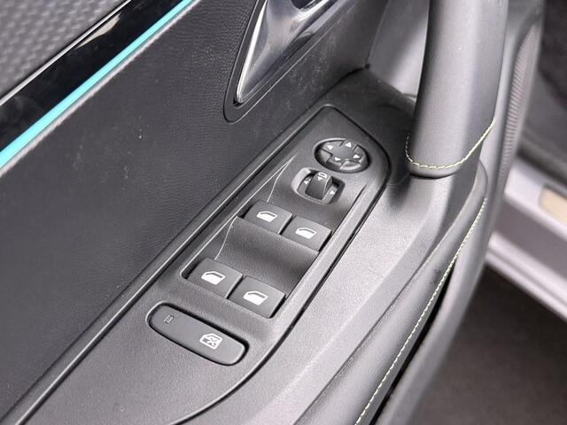 Peugeot 2008 1.2 Hybrid 145 GT 360.Camera/Ad.Cruise/Led.Matrix/ Nav/Ecc/CarPlay/Keyless