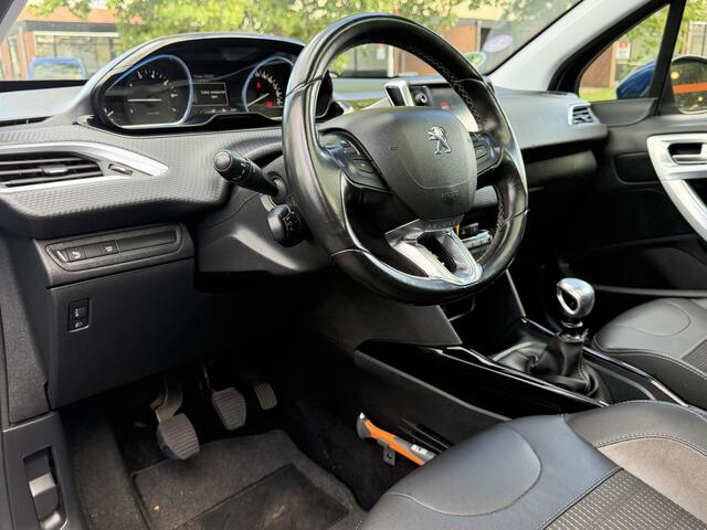 Peugeot 2008 BWJ 2019 | 1.2 111PK Allure | NWE DISTRIBUTIE | TREKHAAK | PANO | NAVI | CAMERA | CLIMA | CRUISE | PDC | – foto 3