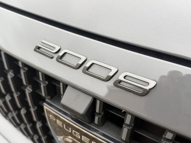 Peugeot 2008 1.2 Hybrid 145 Allure Automaat | Camera | PDC | Adap. Cruise | Selenium Grijs |