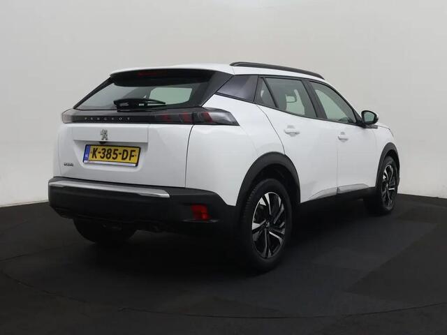 Peugeot 2008 SUV 1.2 Allure Clim/Nav/Cam/LMV – foto 3