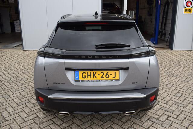Peugeot 2008 1.2 GT 130pk EAT8 Automaat | Schuif/open dak | Alcantara | 360° Camera