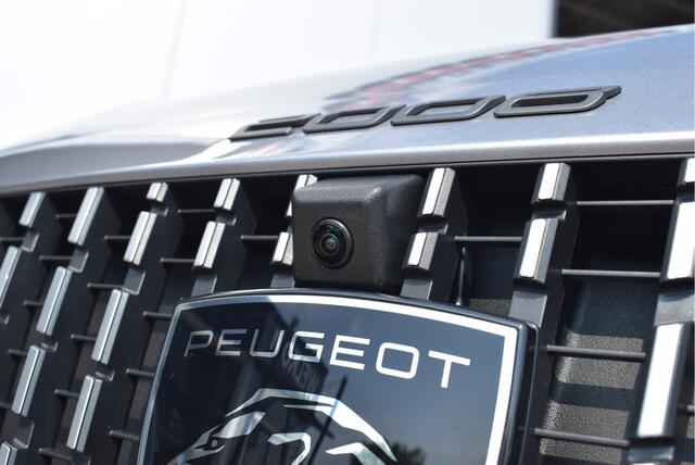 Peugeot 2008 1.2 GT 130pk EAT8 Automaat | Schuif/open dak | Alcantara | 360° Camera