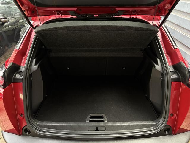 Peugeot 2008 Allure Pack 1.2 Turbo 100pk | STOELVERW. | ADAPTIVE CRUISE | KEYLESS ENTRY | 360° CAMERA | DODEHOEKBEW. | NAVI | CLIMA |