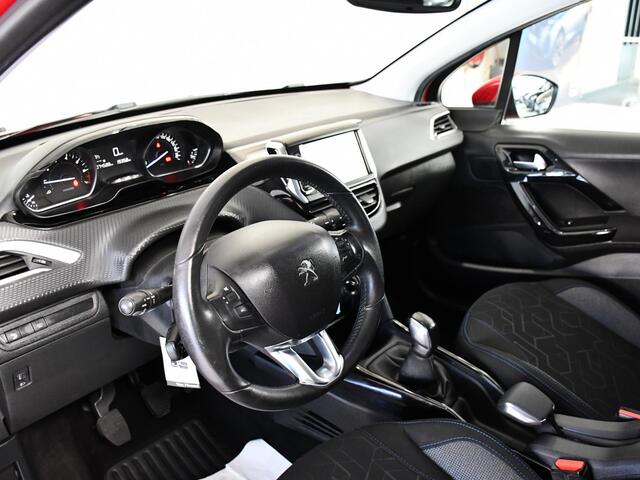 Peugeot 2008 1.2 PureTech Signature | Navigatie | Airco | Parkeersensoren | – foto 4