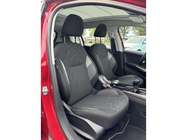 Peugeot 2008 1.2 PureTech Blue Lion – foto 6
