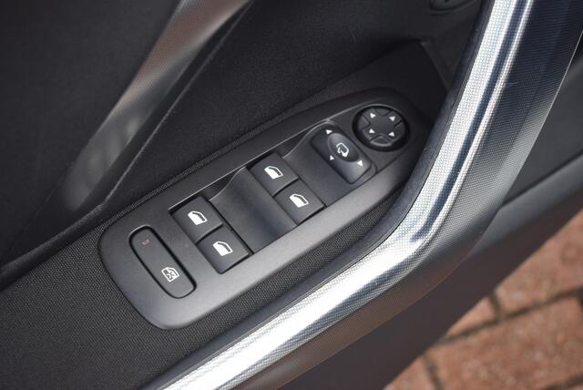 Peugeot 2008 1.2 PureTech GT-line Navi Airco Camera 110 PK Km 98.000!! – foto 9