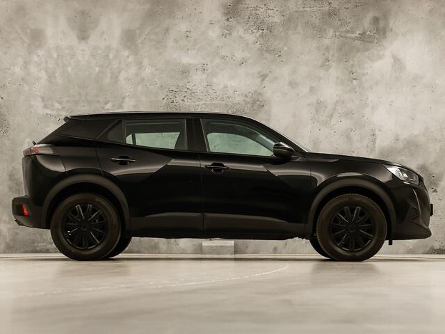 Peugeot 2008 1.2 PureTech Sport (APPLE CARPLAY, GROOT NAVI, PARKEERSENSOREN, SPORTSTOELEN, LANE ASSIST, CRUISE, NIEUWSTAAT) – foto 4
