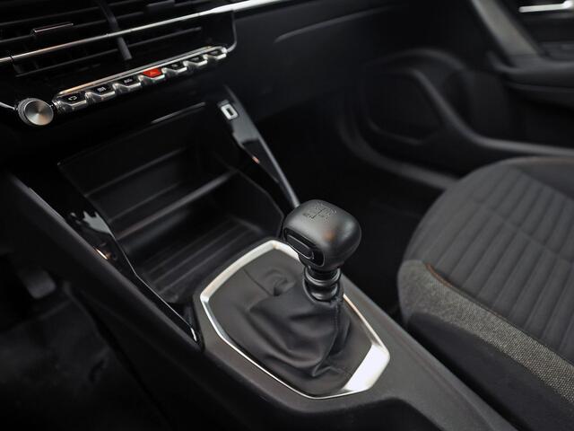 Peugeot 2008 1.2 PureTech Sport (APPLE CARPLAY, GROOT NAVI, PARKEERSENSOREN, SPORTSTOELEN, LANE ASSIST, CRUISE, NIEUWSTAAT) – foto 10