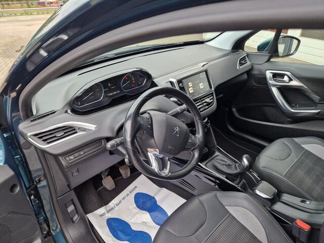 Peugeot 2008 1.2 Puretech Executive Climate Cruise Navi Apple Camera Panorama – foto 8