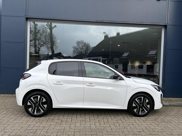 Peugeot 208 1.2 Turbo 100 PK Allure | Bouwjaar 2024 | Keyless entry | ¤ 3500 DEMO Voordeel | Navigatie via Telefoon | 360 Graden Camera | Adaptieve Cruise Control | LED Verlichting | Stoelverwarming | Climate Control | Dode Hoek Detectie | Voor + Achter Parkeersensor