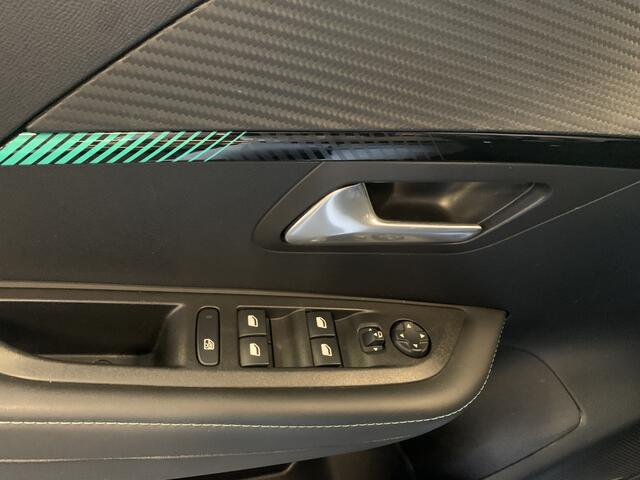 Peugeot 208 1.2 PureTech Allure CLIMATE CONTROL-PARKEERSENSOREN-LICHTMETALEN VELGEN