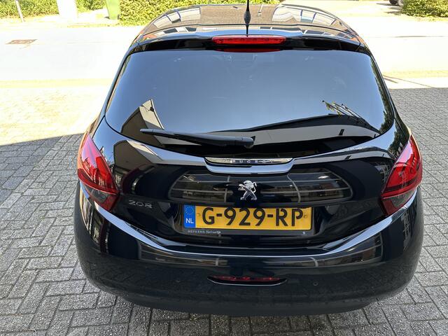Peugeot 208 1.2 PureTech Allure All-in prijs Clima/Navi/Carplay/Parkeersens