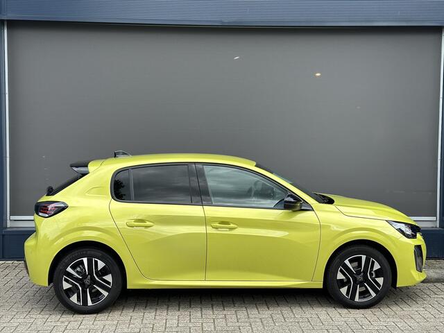 Peugeot 208 1.2 Hybrid 100 PK e-DCS6 Allure | Nieuw Model 2024! | Hybride Elektrisch rijden met Automaat | Navigatie | Parkeercamera | Draadloze telefoonlader | Stoelverwarming | LED Verlichting | Apple Carplay/Android Auto | Lichtmetalen Velgen | Cruise & Climate Co