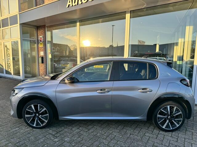 Peugeot 208 1.2 PureTech GT-Line Apple Carplay / Camera / Climate/ALL IN P
