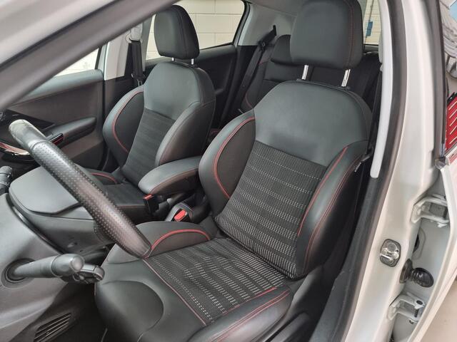 Peugeot 208 1.2 PureTech GT-Line Ecc | Navi | Pano dak | Lmv | Cv op afstand.