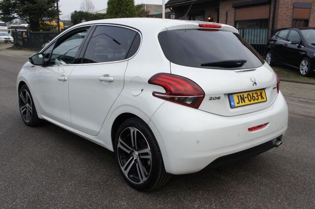 Peugeot 208 1.2 PURETECH GT-LINE 1eEIG DEALER ONDERHOUDEN