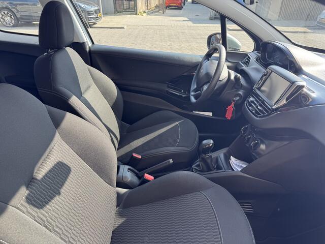Peugeot 208 1.2 PureTech Active NL AUTO/NAVI/AIRCO