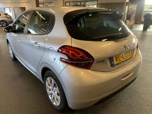 Peugeot 208 1.2 PureTech Active 5 drs Airco-Navigatie-Parkeersensoren