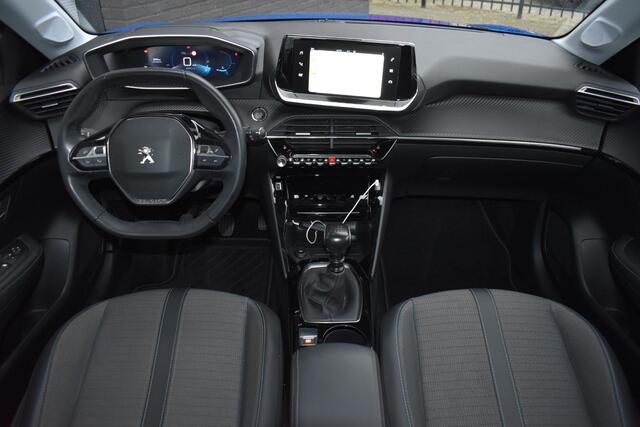 Peugeot 208 1.2 Puretech 100PK Allure Sky | Camera | Panodak | Stoelverwa. | Incl. Garantie
