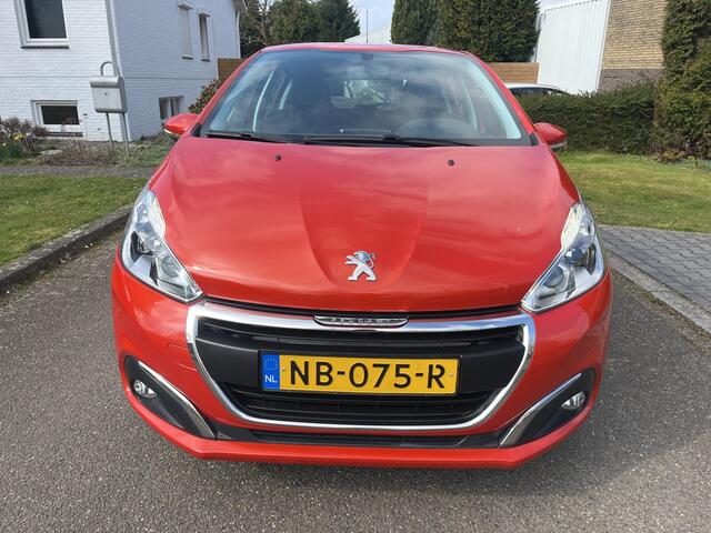 Peugeot 208 1.2 PureT. Blue Lion