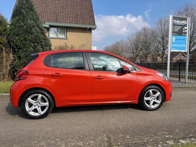Peugeot 208 1.2 PureT. Blue Lion
