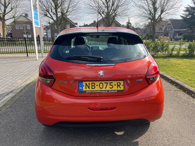 Peugeot 208 1.2 PureT. Blue Lion