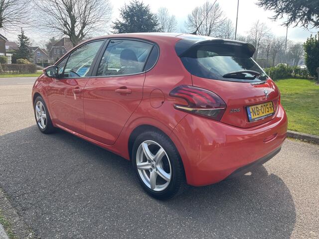Peugeot 208 1.2 PureT. Blue Lion