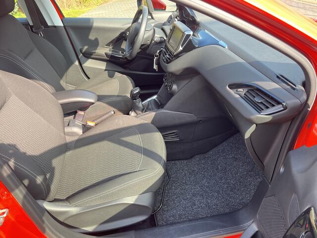 Peugeot 208 1.2 PureT. Blue Lion