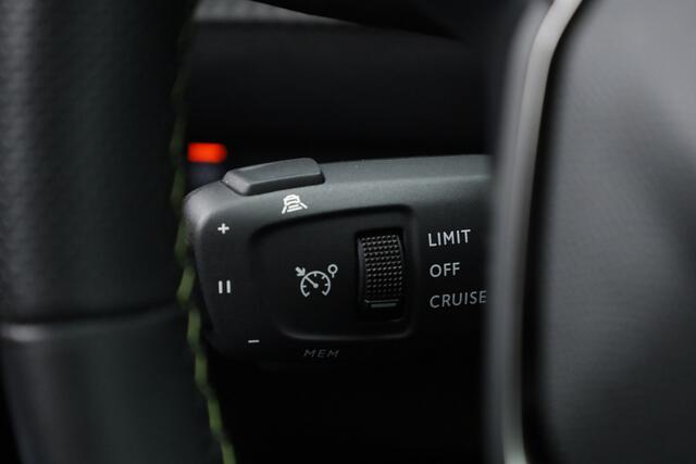 Peugeot 208 1.2 PureTech GT Pack | Adapt. Cruise | Keyless | Camera | Pano | Navi