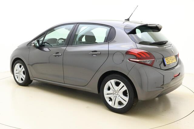 Peugeot 208 1.2 PureTech Signature | Navigatie | Cruise Control | Apple Carplay | Parkeersensoren achter |