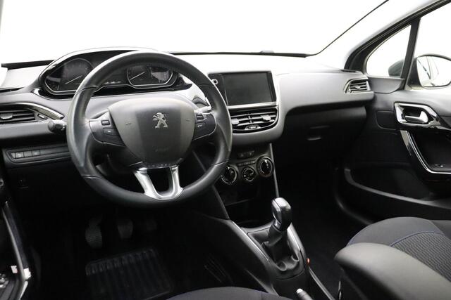 Peugeot 208 1.2 PureTech Signature | Navigatie | Cruise Control | Apple Carplay | Parkeersensoren achter |