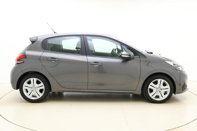 Peugeot 208 1.2 PureTech Signature | Navigatie | Cruise Control | Apple Carplay | Parkeersensoren achter |