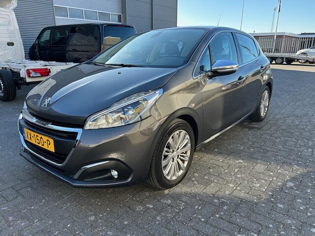Peugeot 208 1.2 PureTech Blue Allure Navigatie